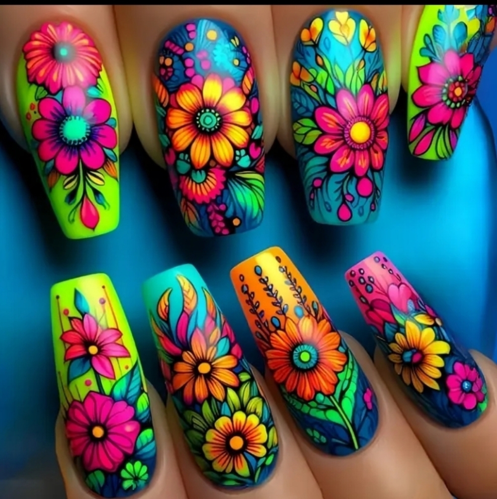🔥3/$21 Vibrant Floral Press On False Nail Set - Picture 1 of 4